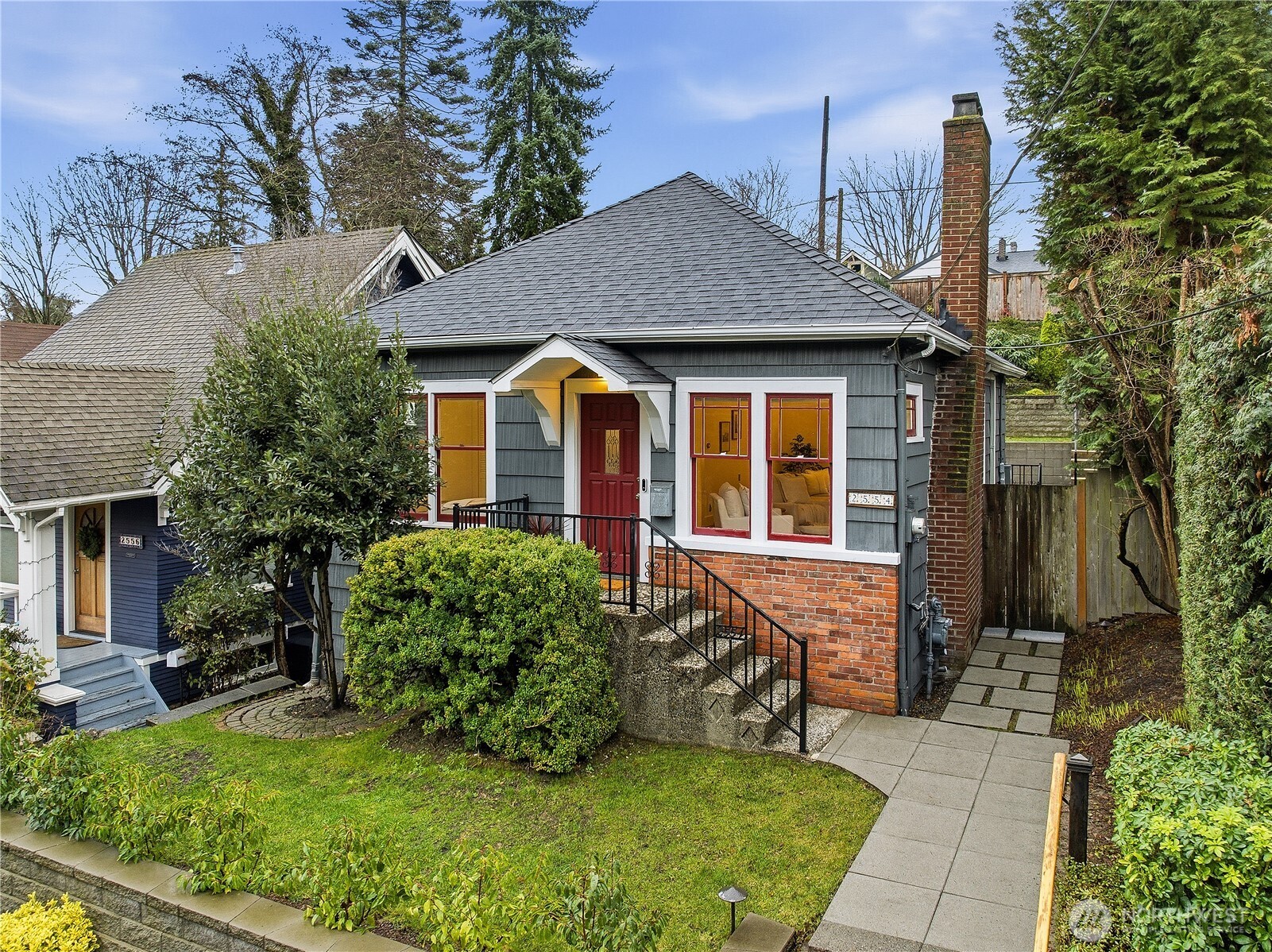 2554 3rd Avenue W