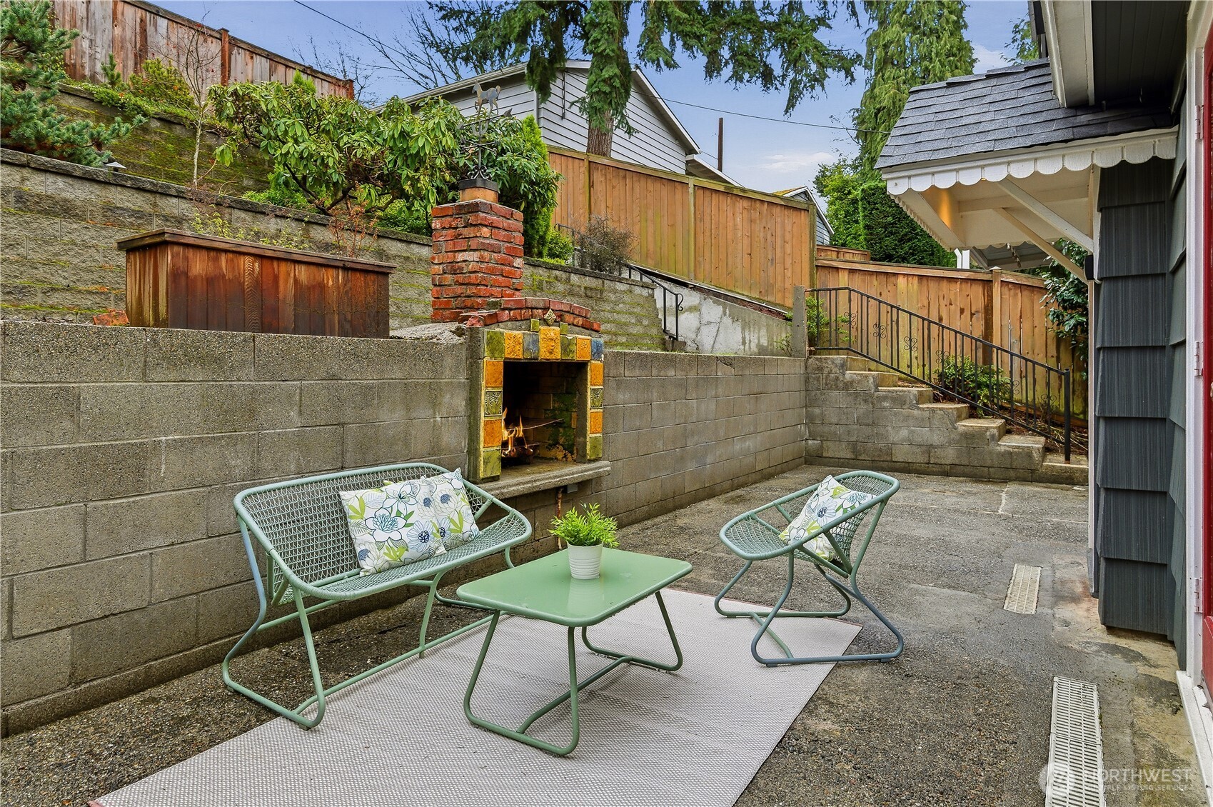 2554 3rd Avenue W