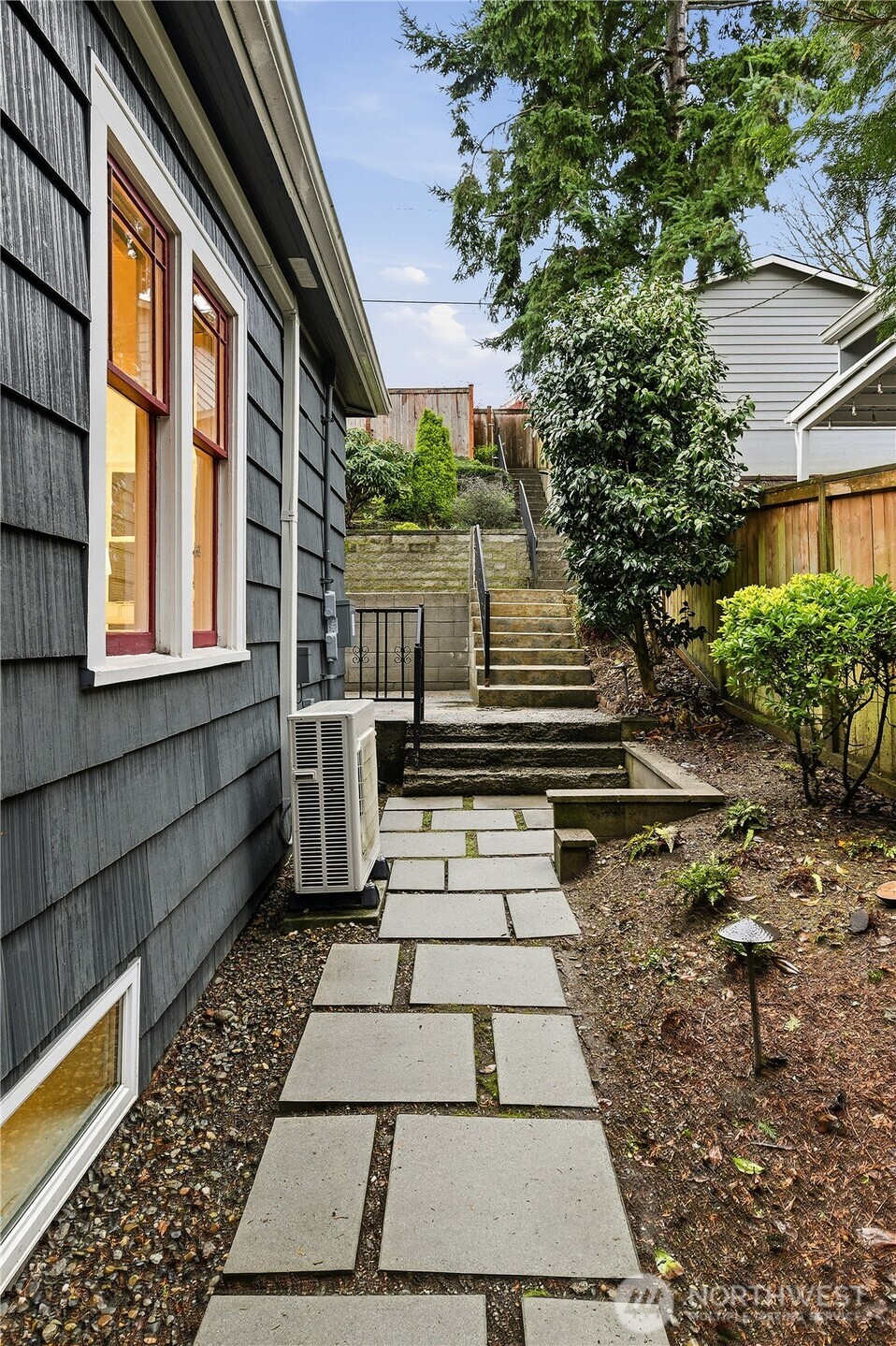 2554 3rd Avenue W