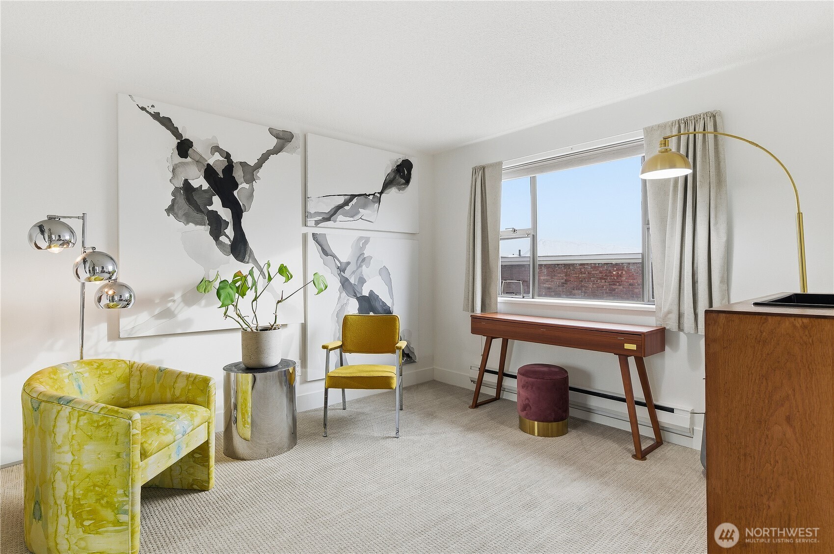912 3rd Avenue W Unit: 202