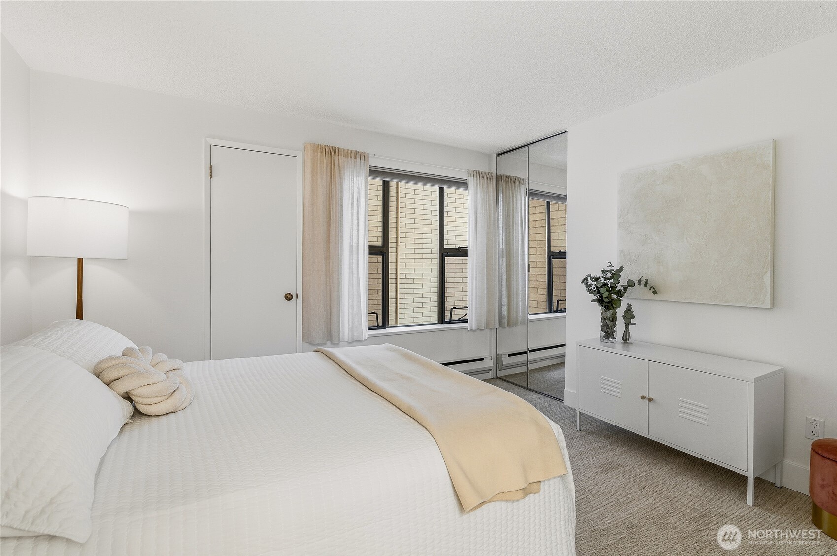 912 3rd Avenue W Unit: 202