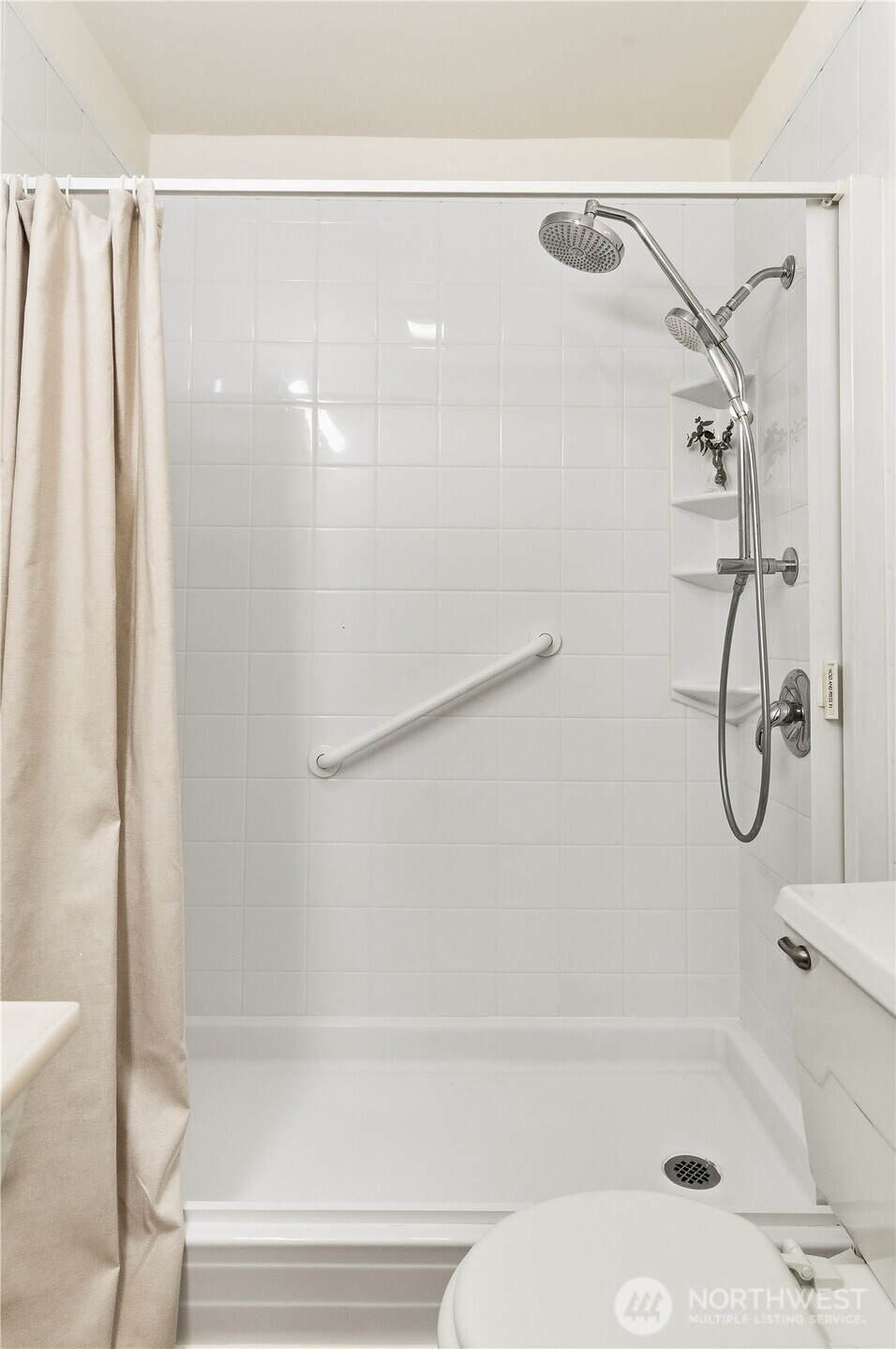 912 3rd Avenue W Unit: 202