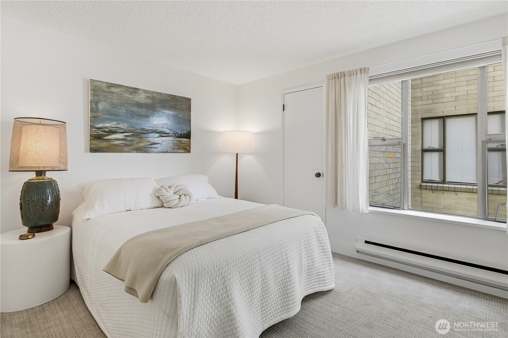 912 3rd Avenue W Unit: 202