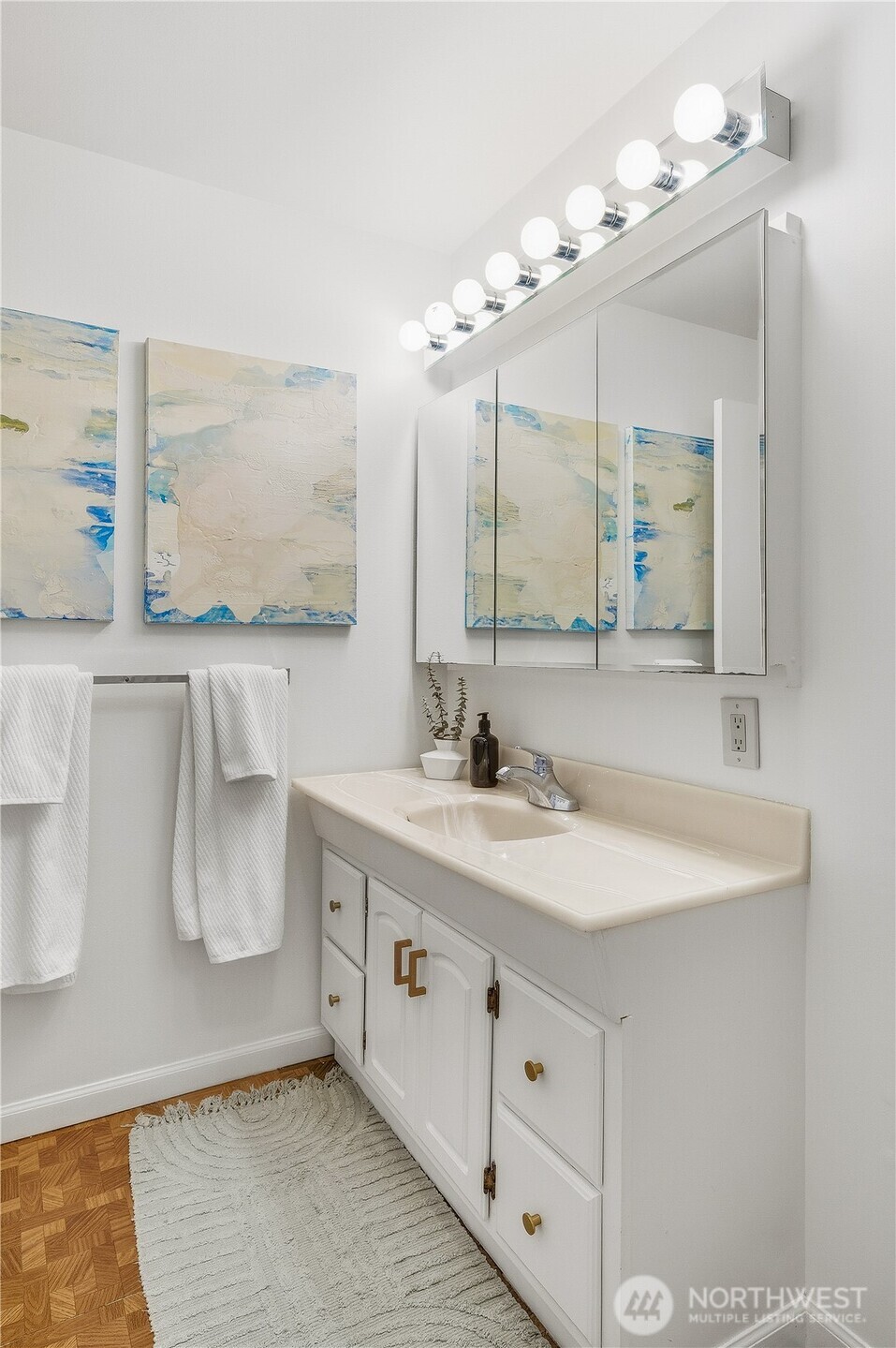 912 3rd Avenue W Unit: 202