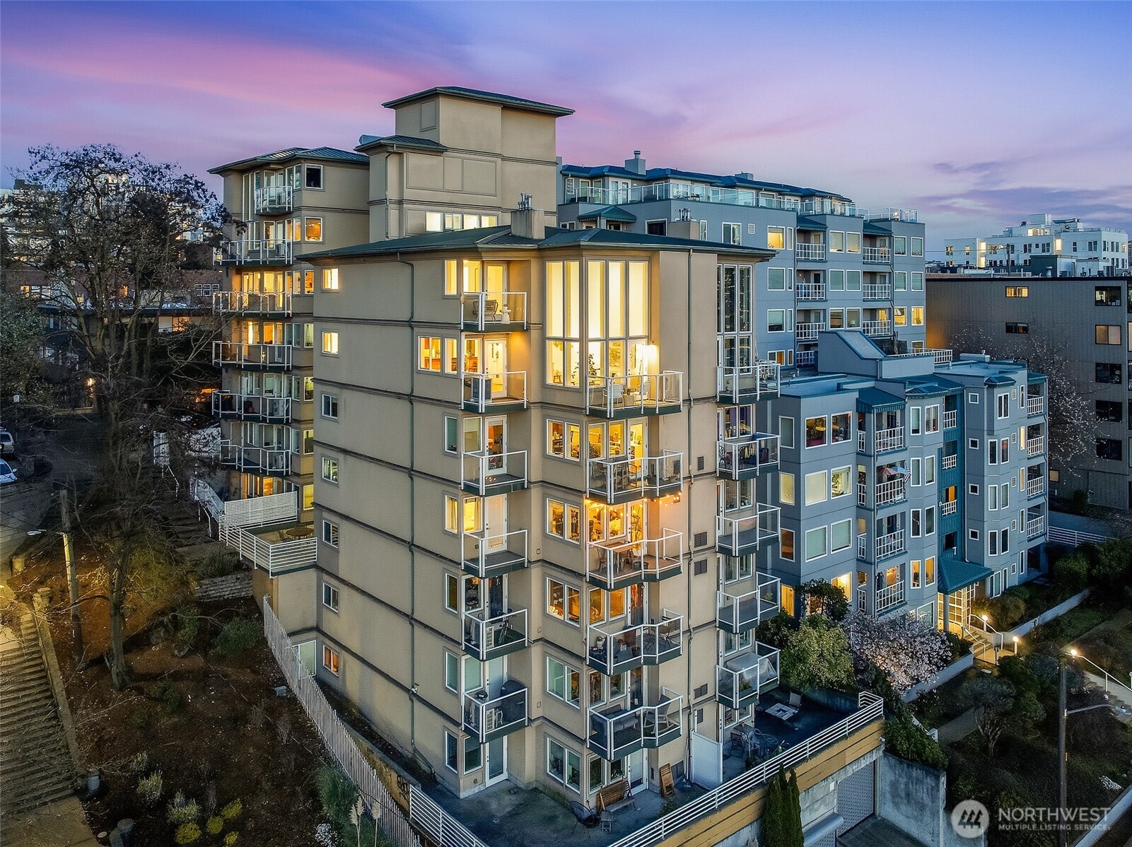 311 E Republican Street Unit: 602