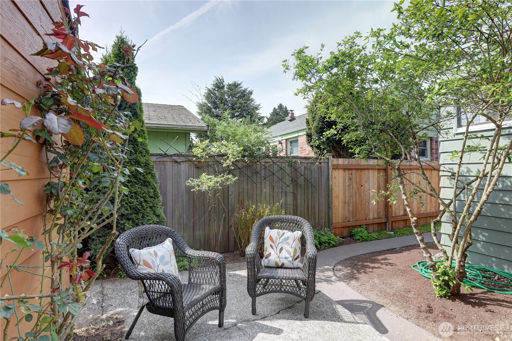 7504 27th Avenue NW