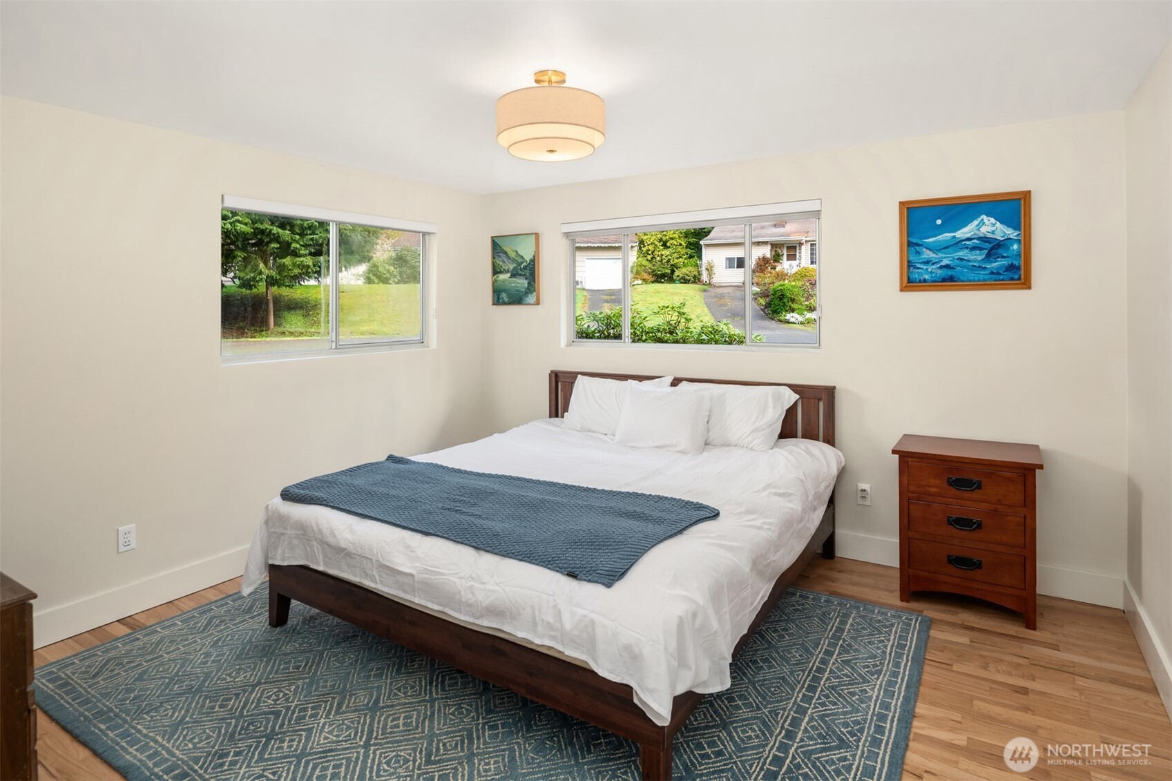533 N 185th Place