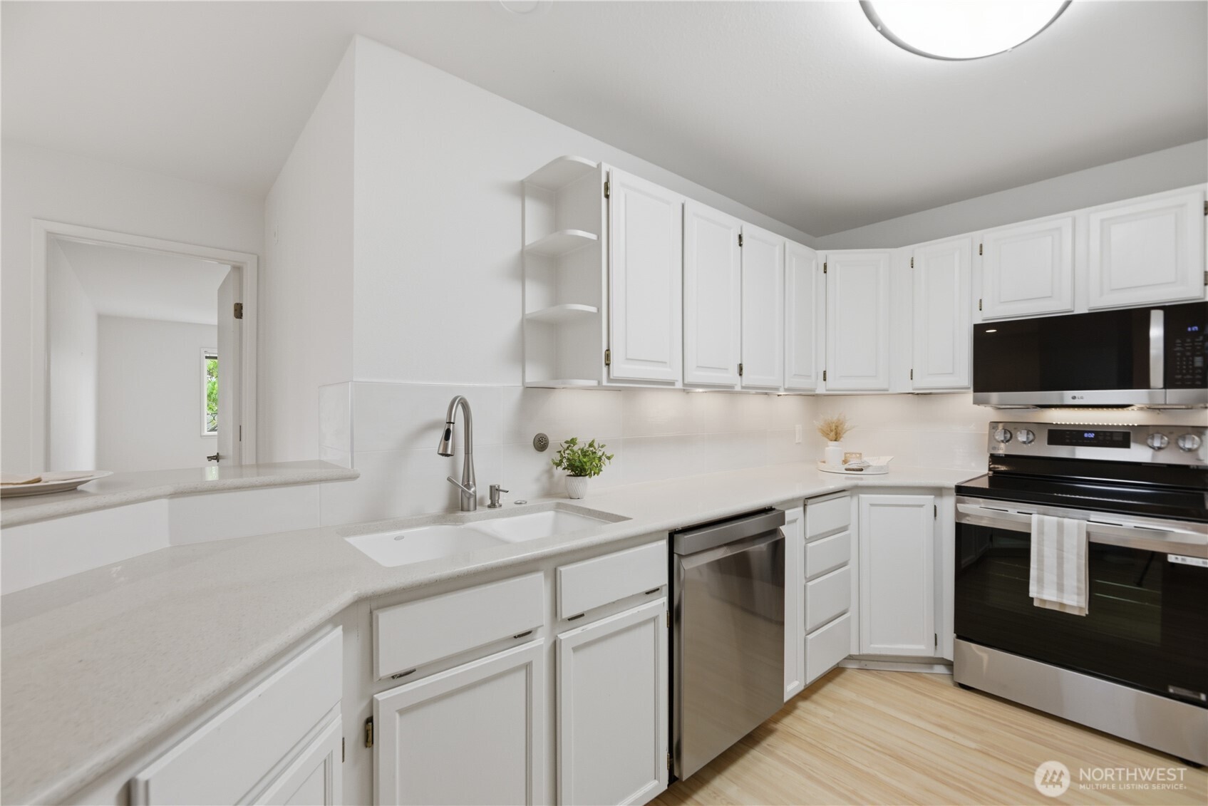 2040 13th Avenue W Unit: 13