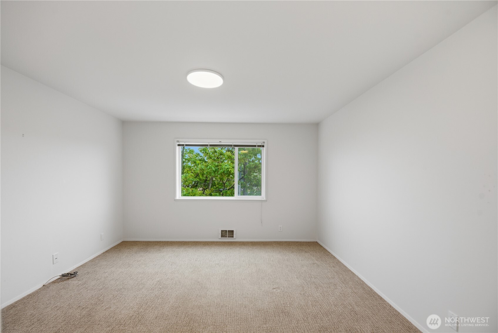 2040 13th Avenue W Unit: 13