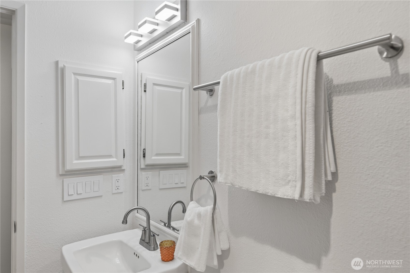 2040 13th Avenue W Unit: 13