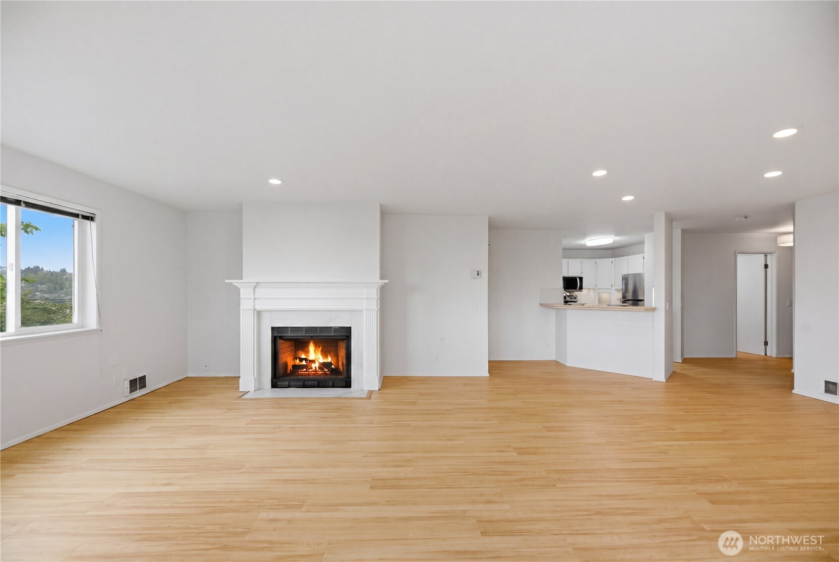 2040 13th Avenue W Unit: 13