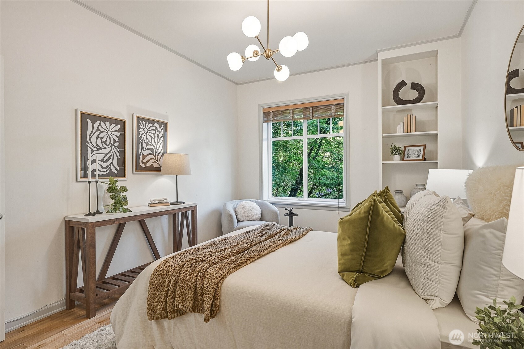 1107 E Denny Way Unit: A2