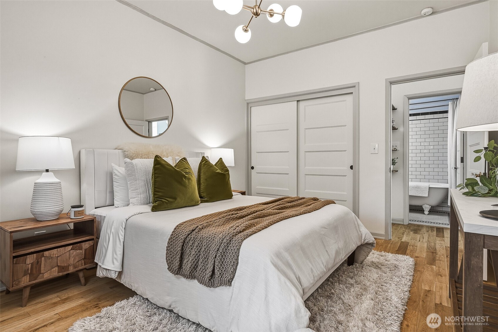 1107 E Denny Way Unit: A2