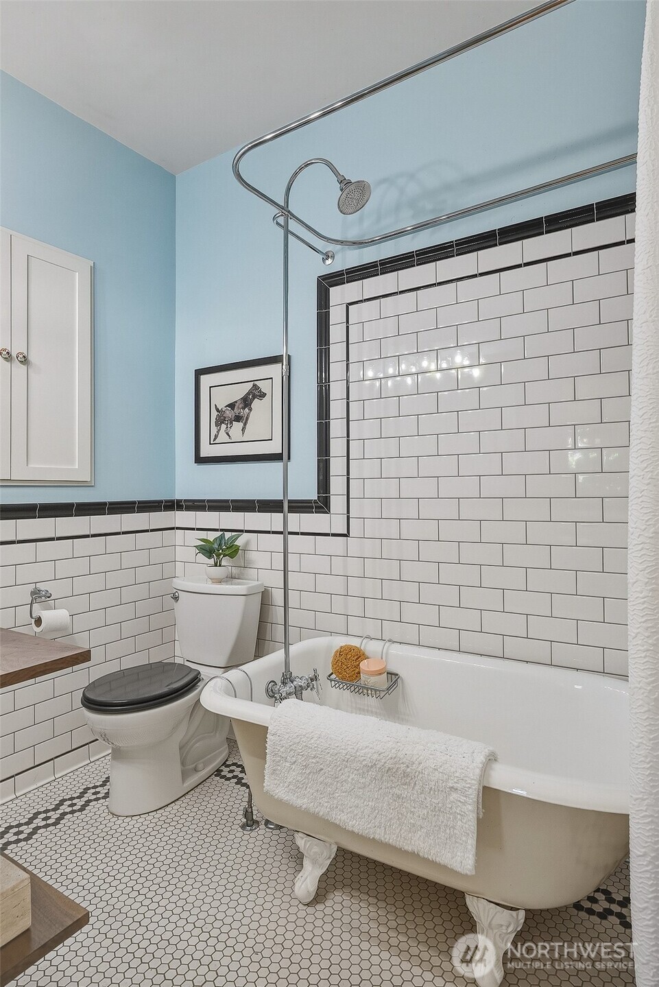 1107 E Denny Way Unit: A2