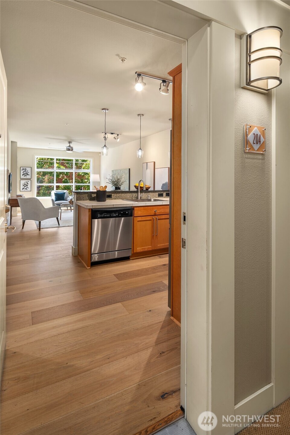 410 NE 70th Street Unit: 204