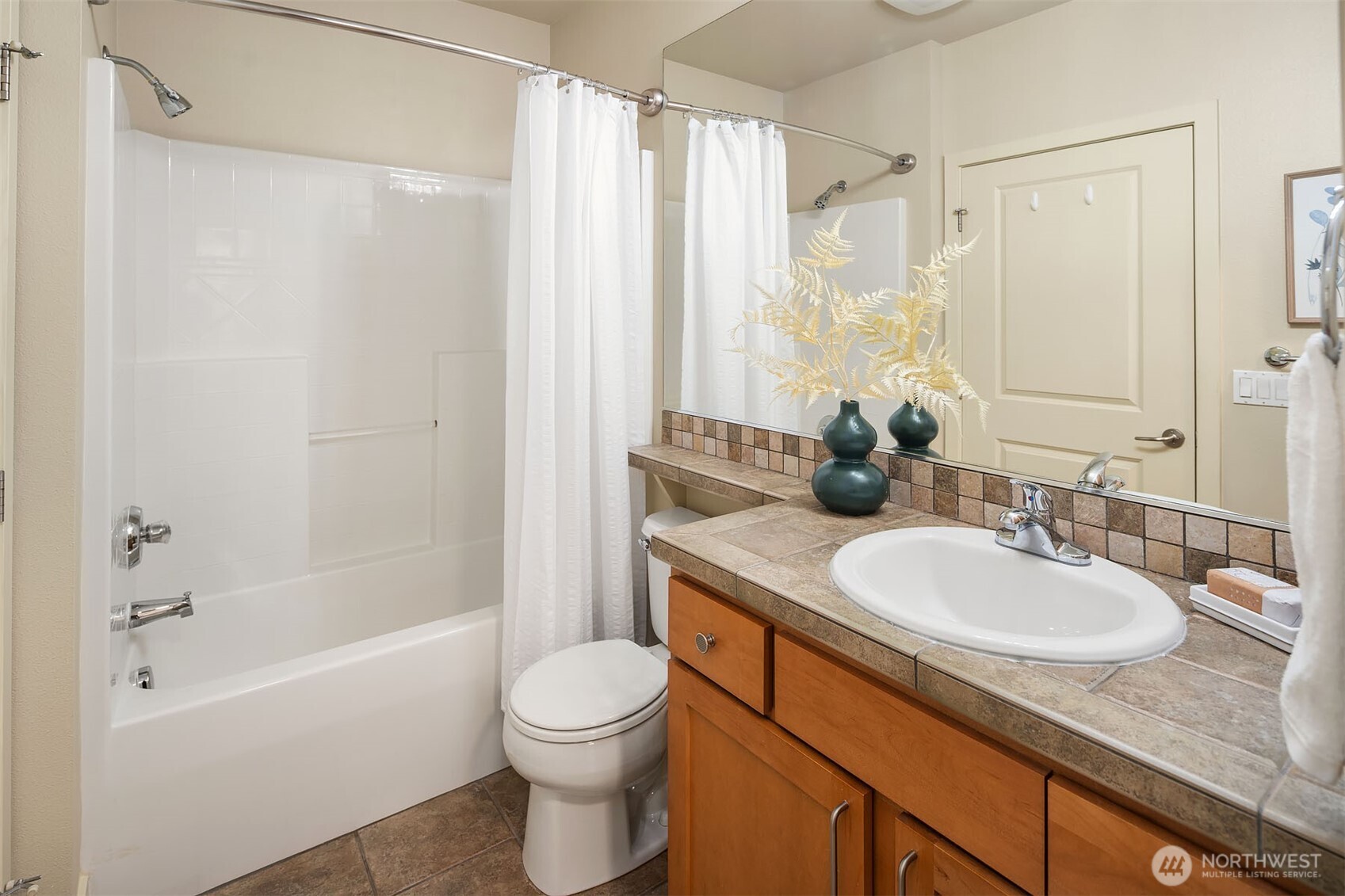 410 NE 70th Street Unit: 204