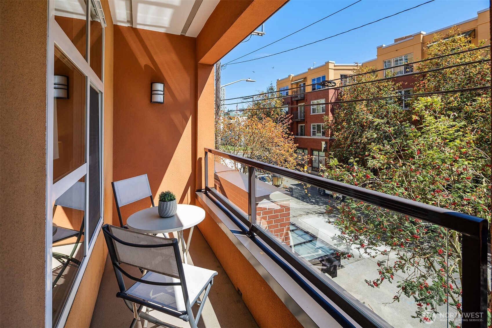 410 NE 70th Street Unit: 204