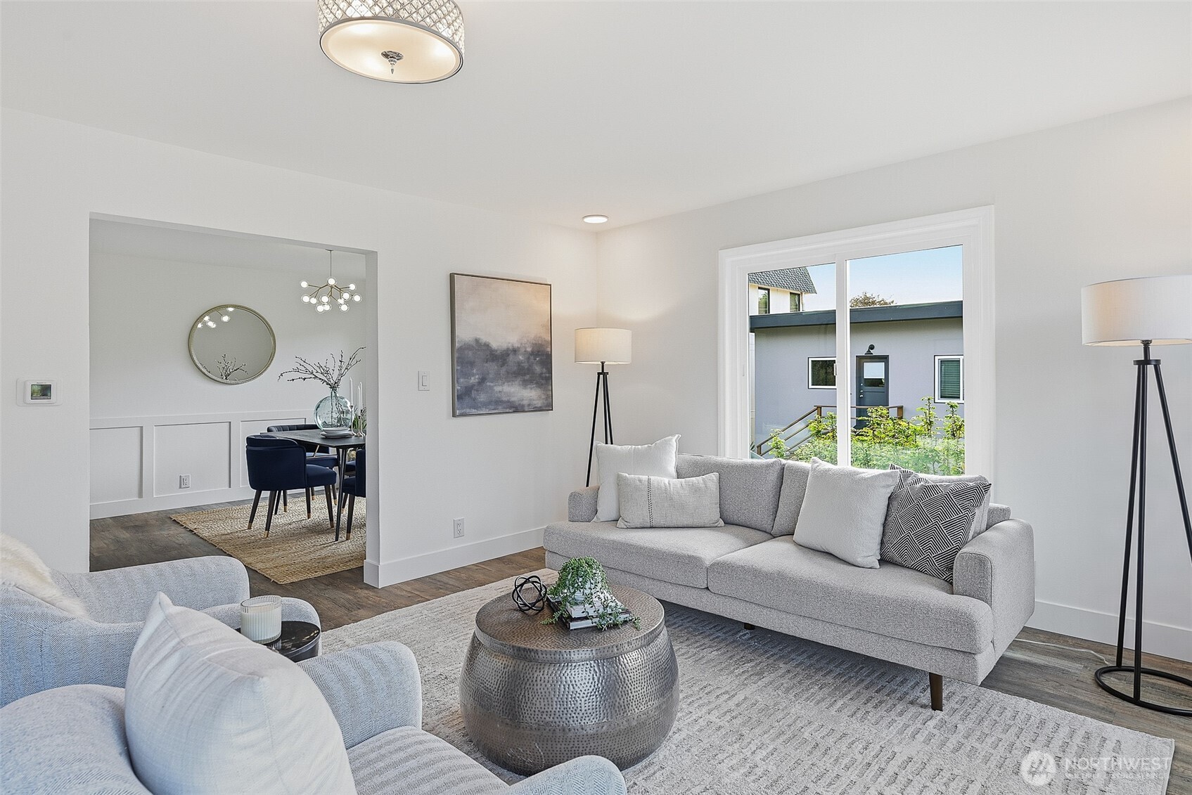1512 6th Avenue W