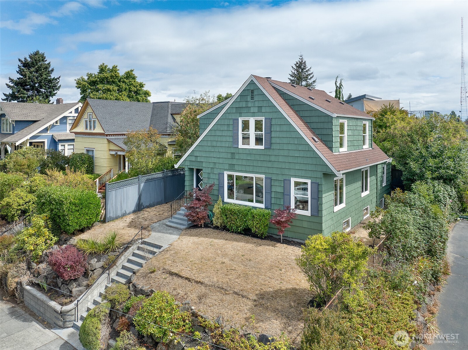 1512 6th Avenue W