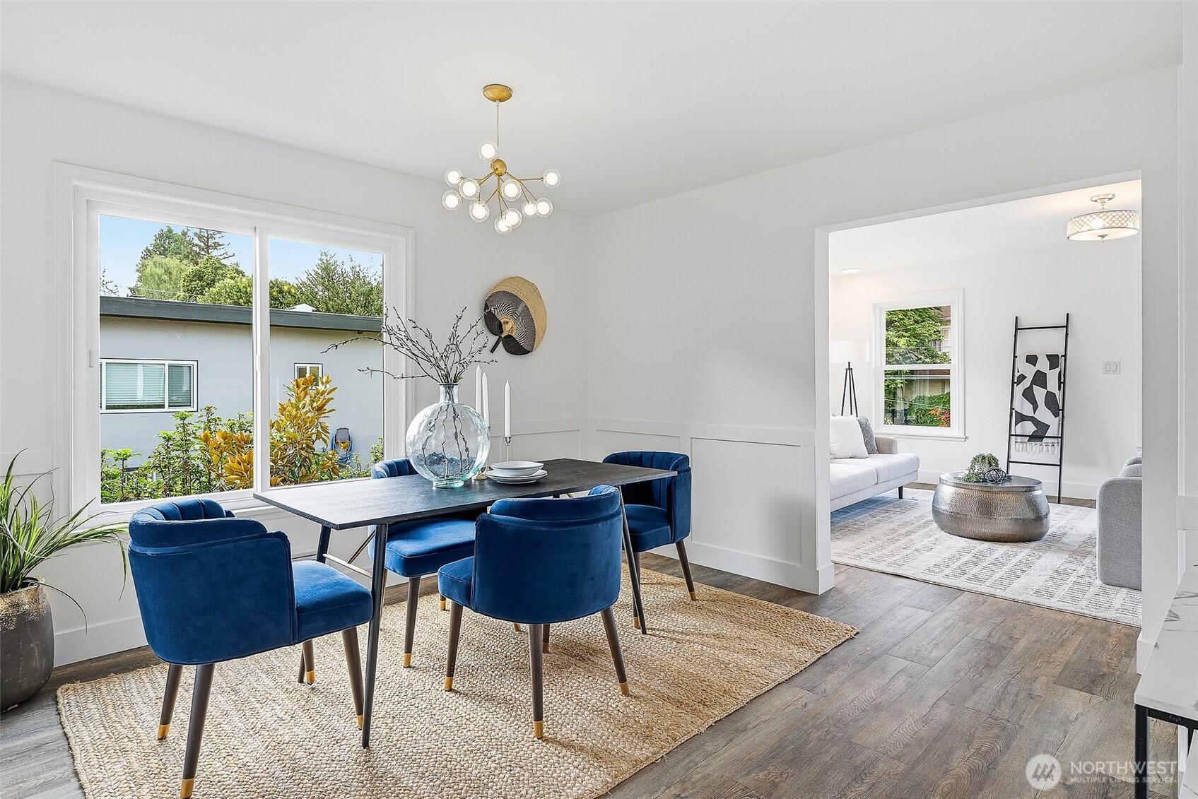1512 6th Avenue W