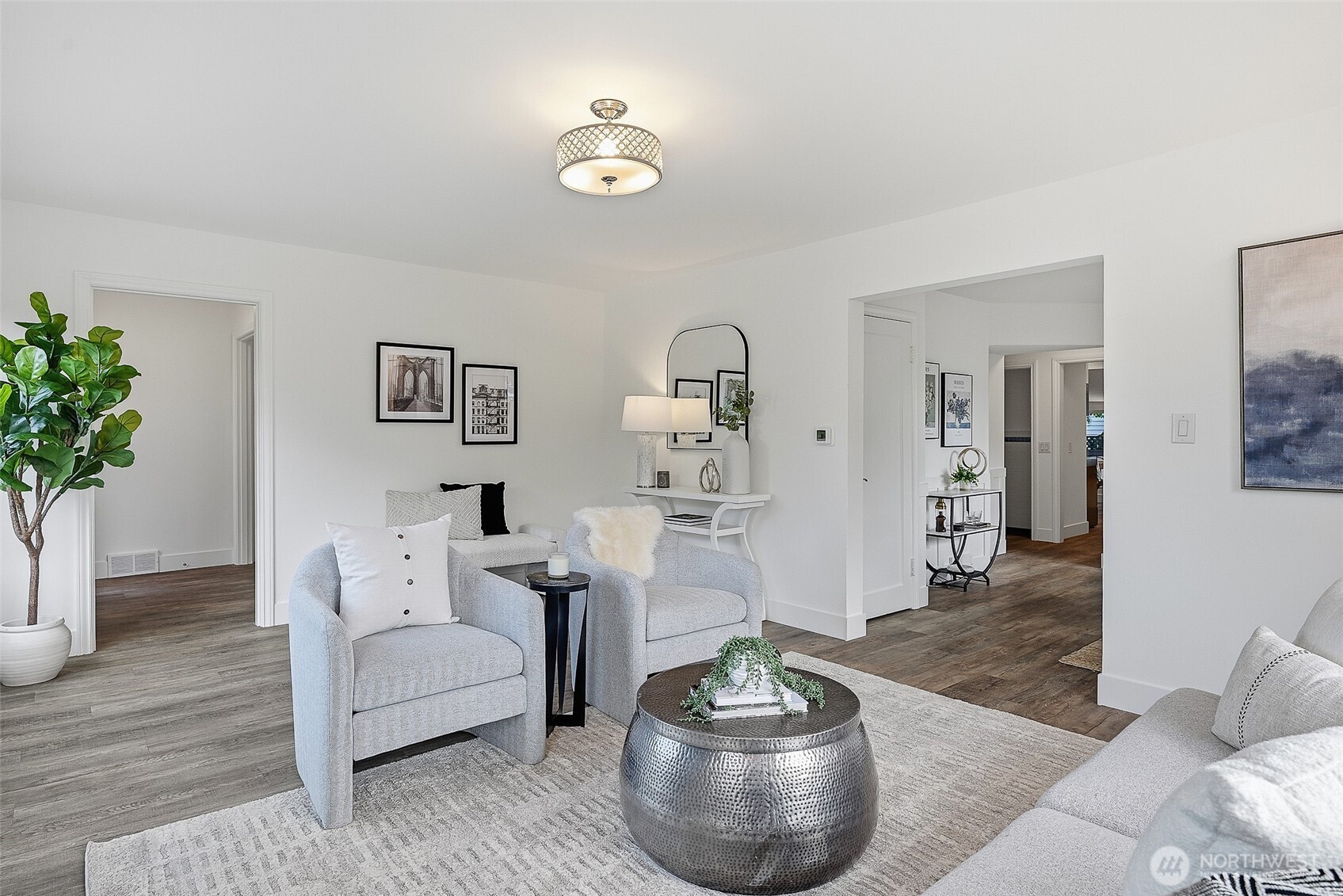 1512 6th Avenue W