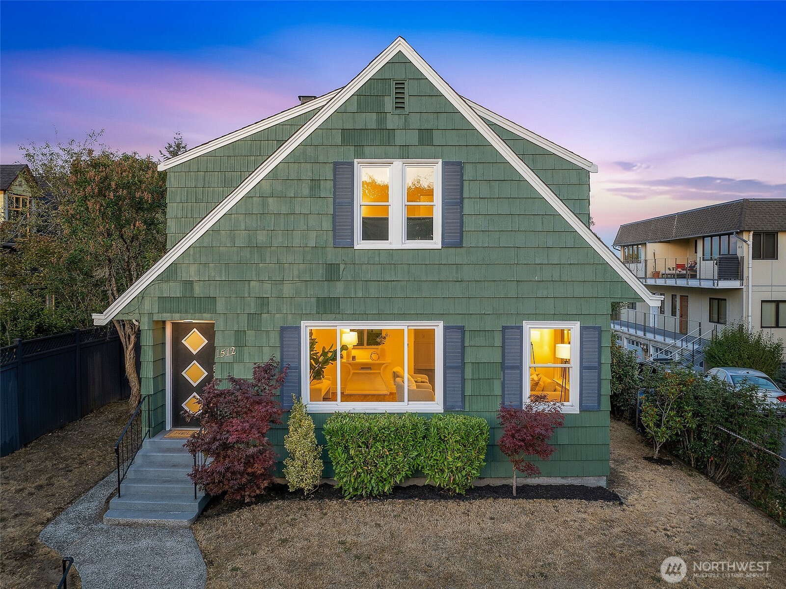 1512 6th Avenue W