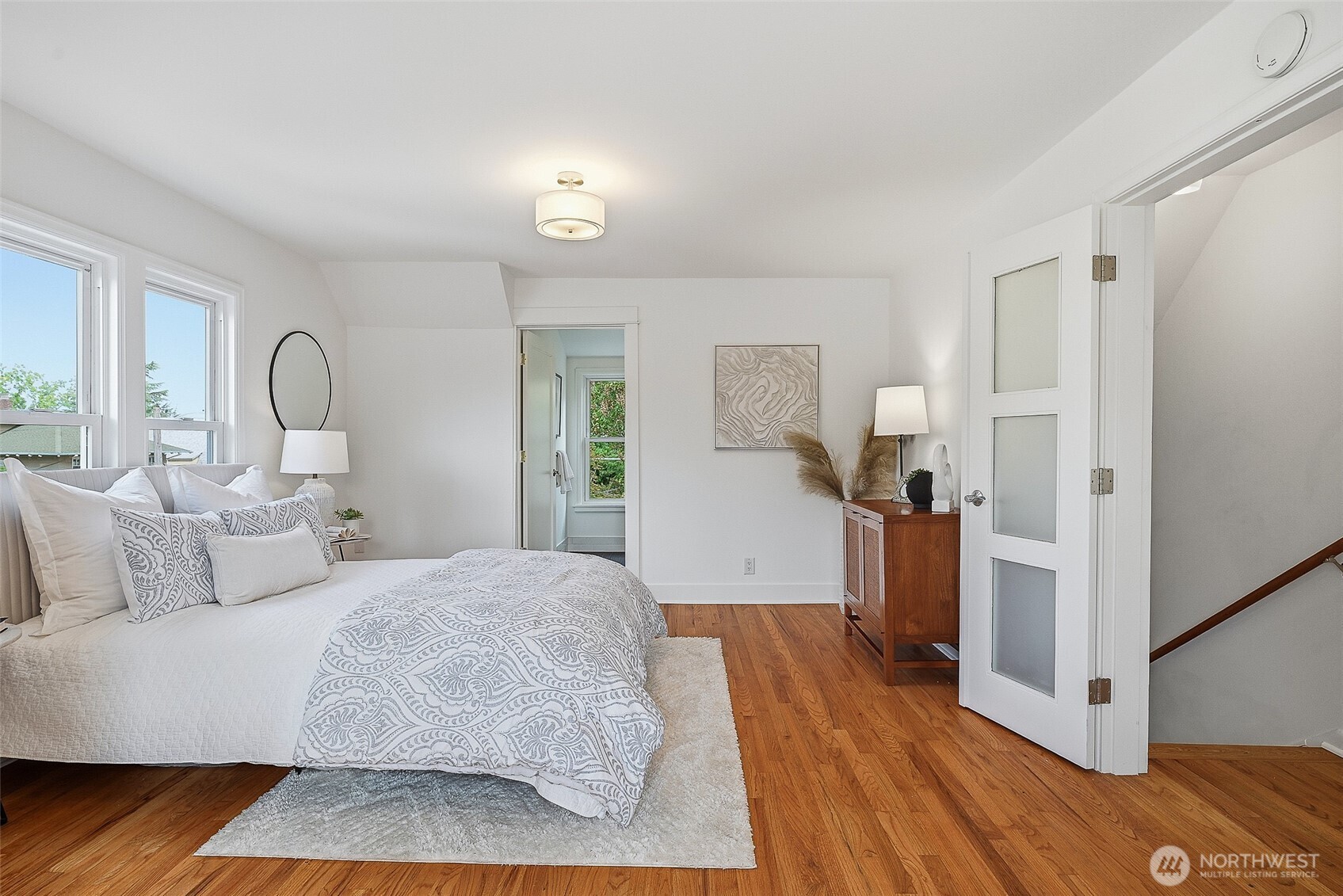 1512 6th Avenue W