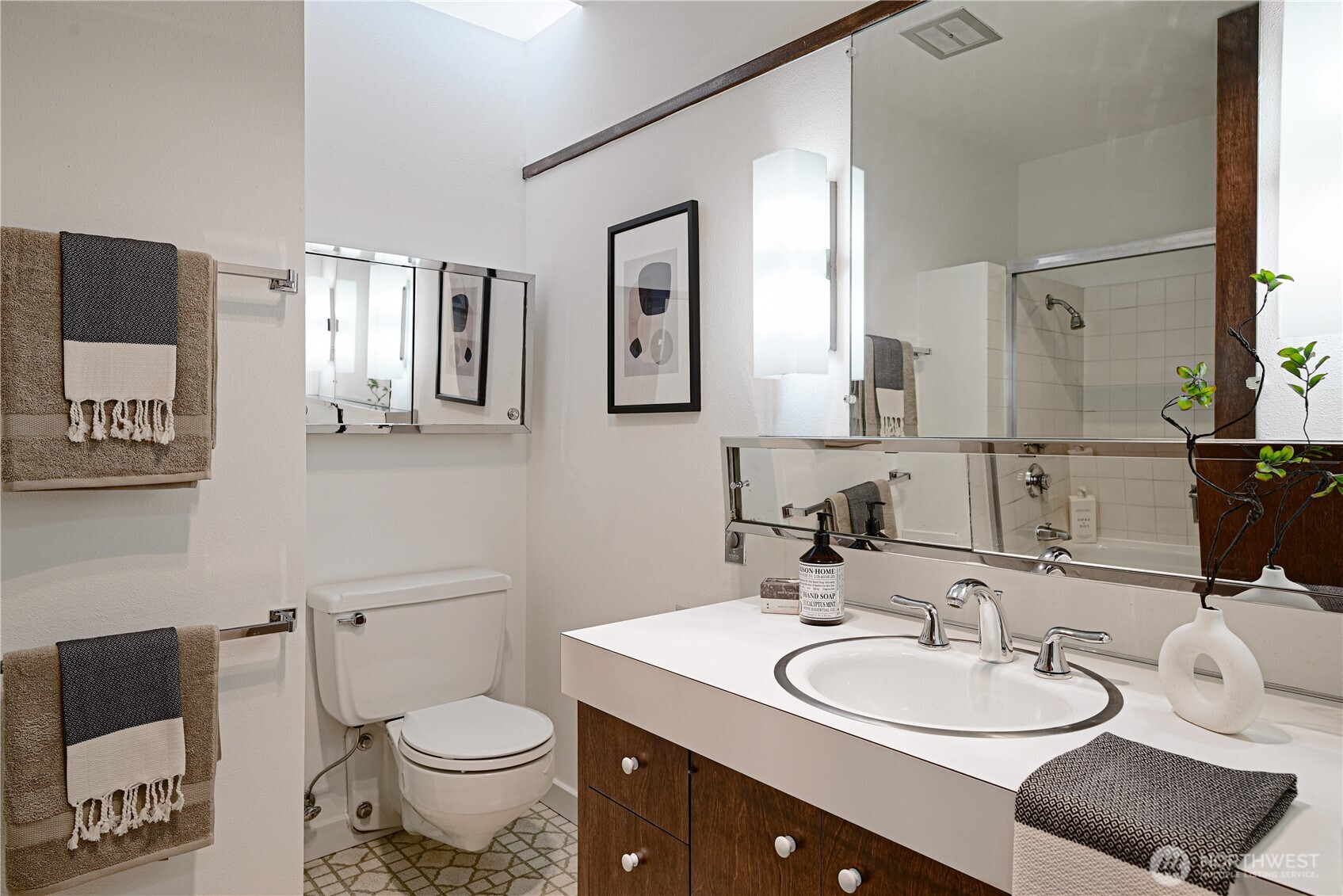 2383 NW 89th Place