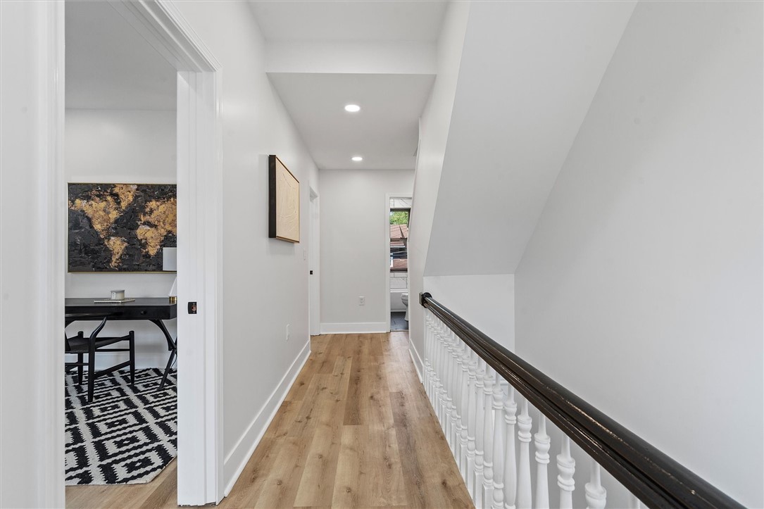 1247 Benton Ave