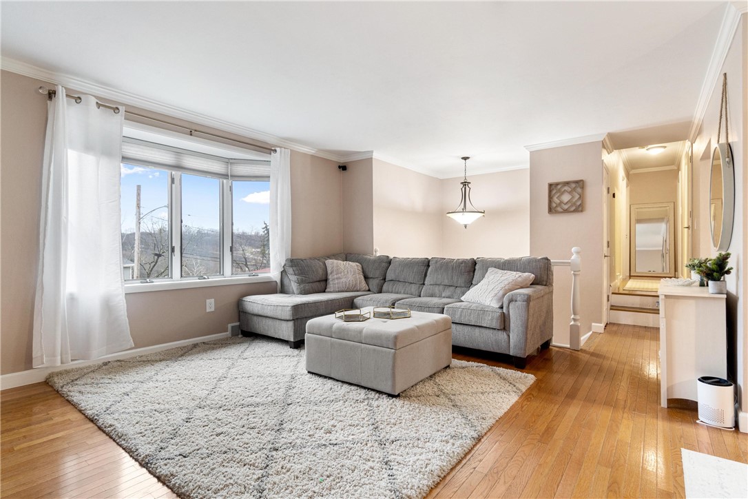 1339 Short Street