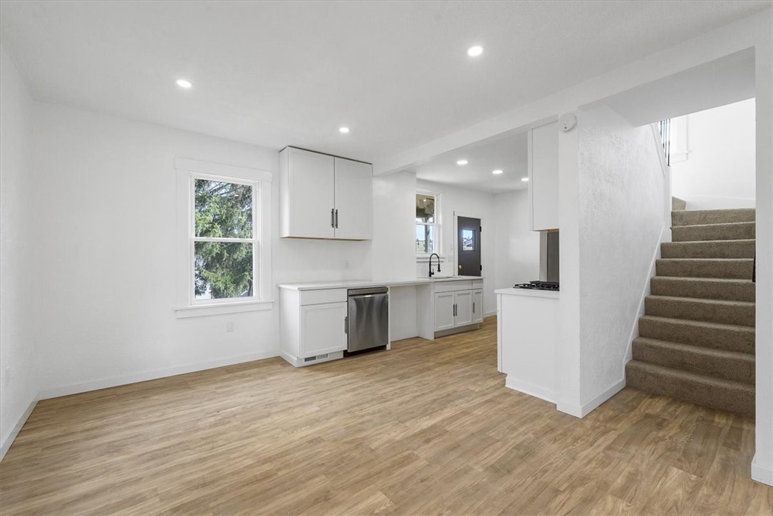 207 Thomas Street
