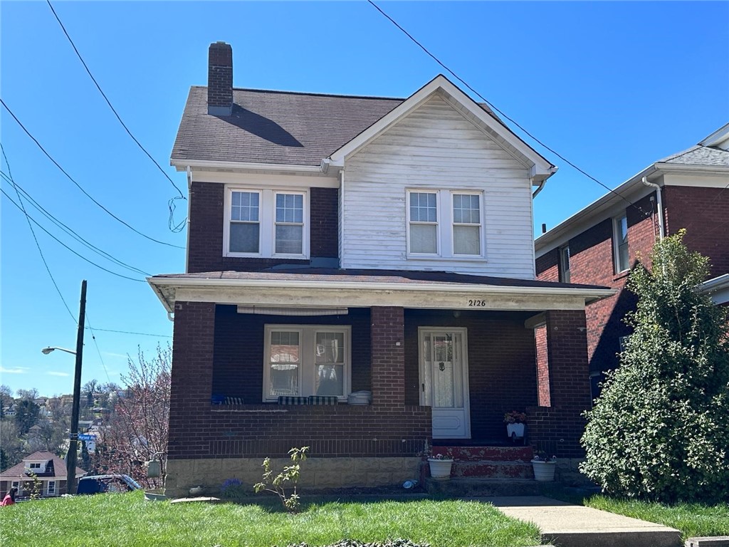 2126 Walton Ave