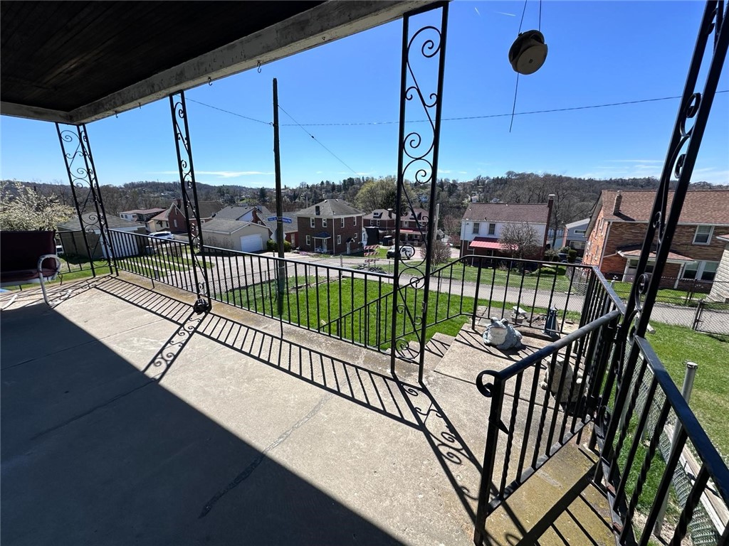 2126 Walton Ave