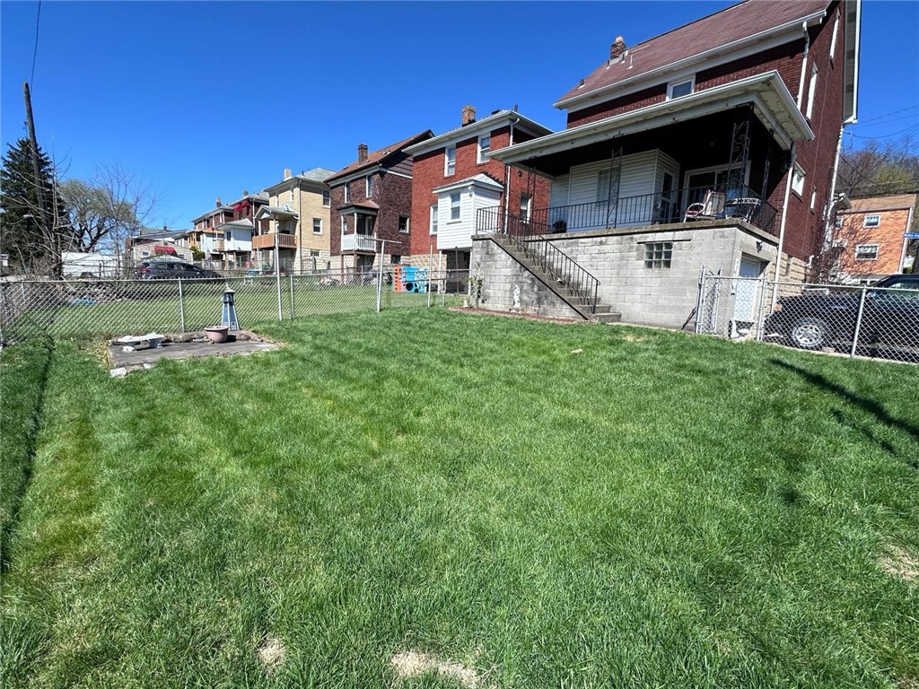 2126 Walton Ave