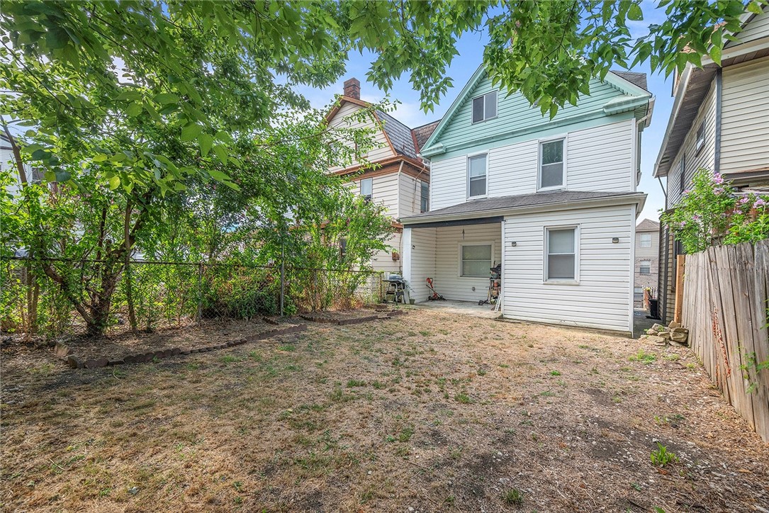 411 Kambach St