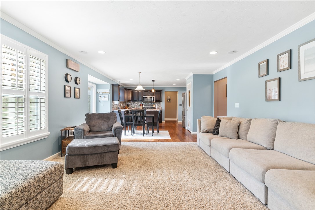 305 Red Fox Ct