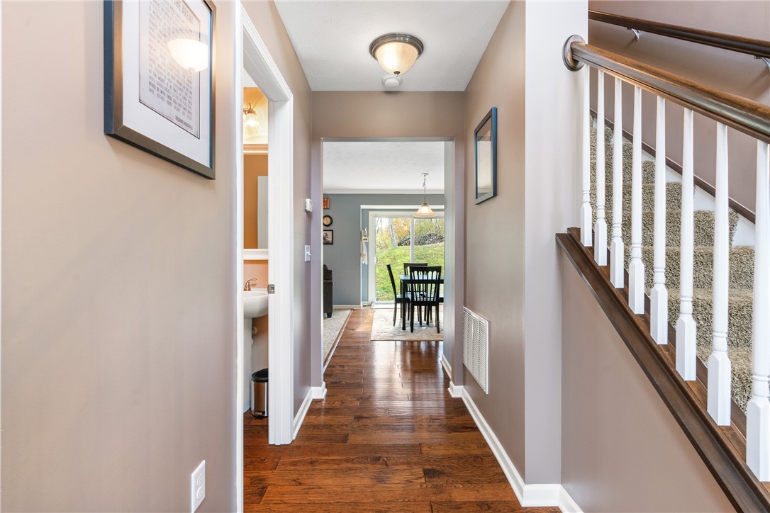 305 Red Fox Ct