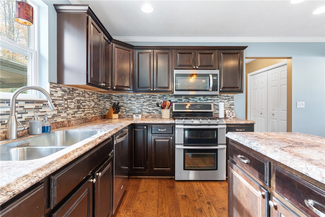 305 Red Fox Ct