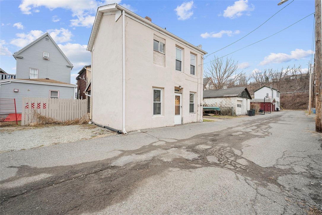 198 11th Street