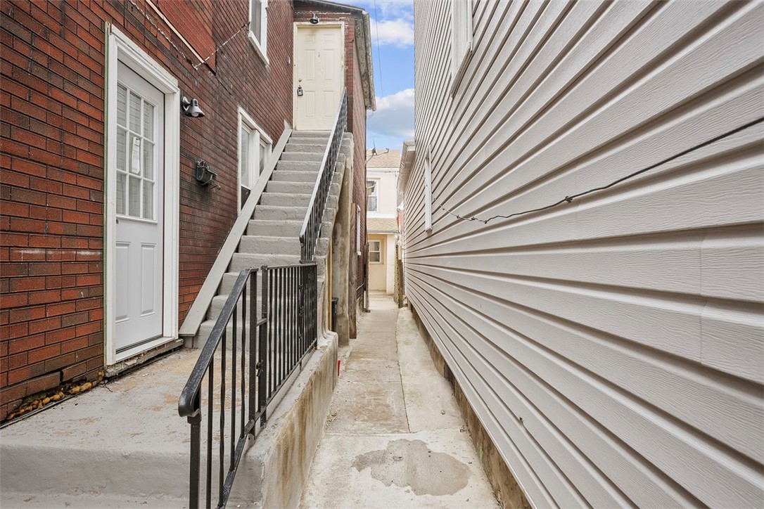 198 11th Street