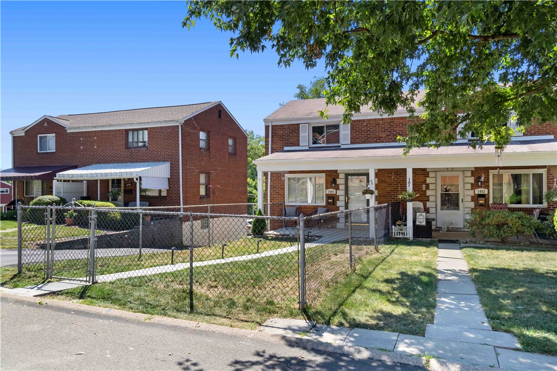 1454 Perri Dr