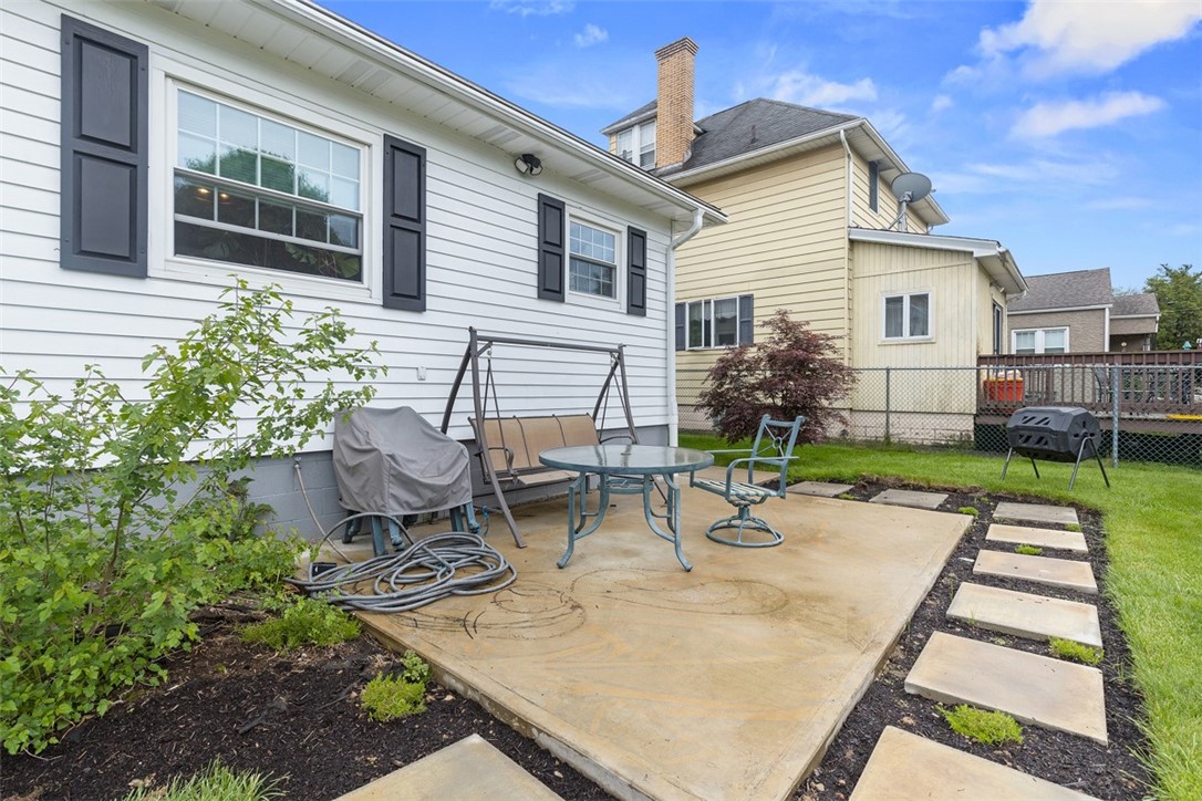 830 W Pike Street
