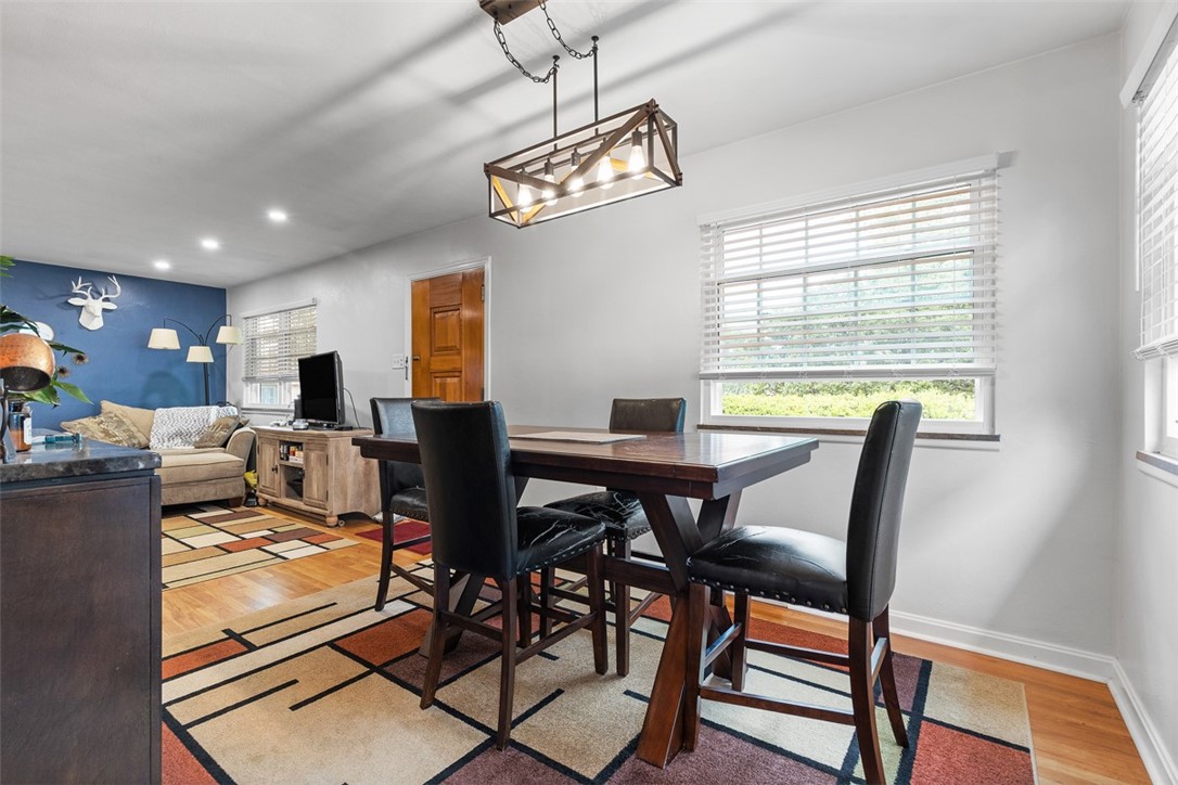 830 W Pike Street