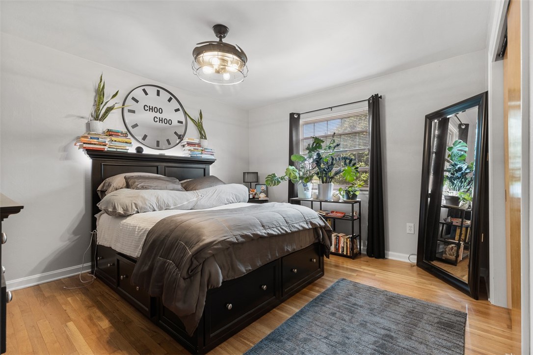 830 W Pike Street