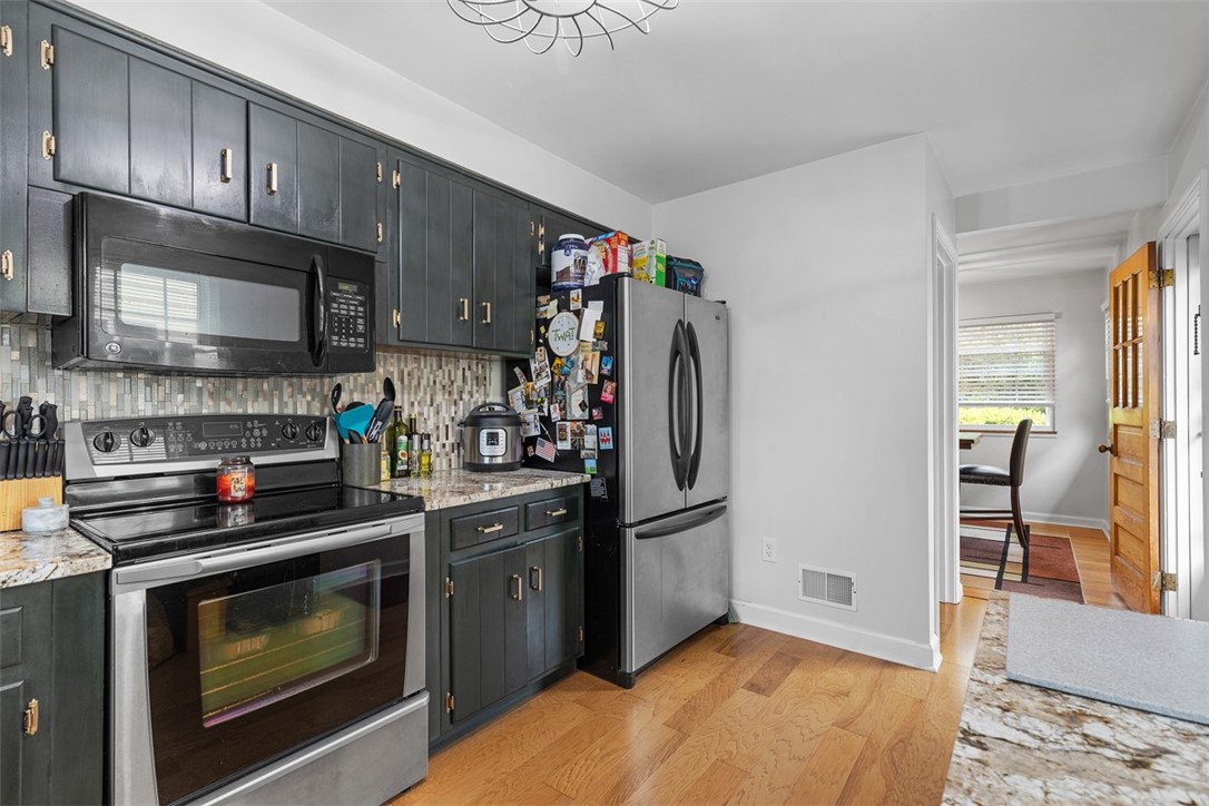 830 W Pike Street