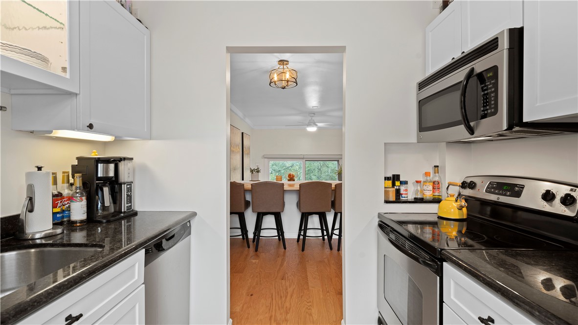 718 Carriage Circle