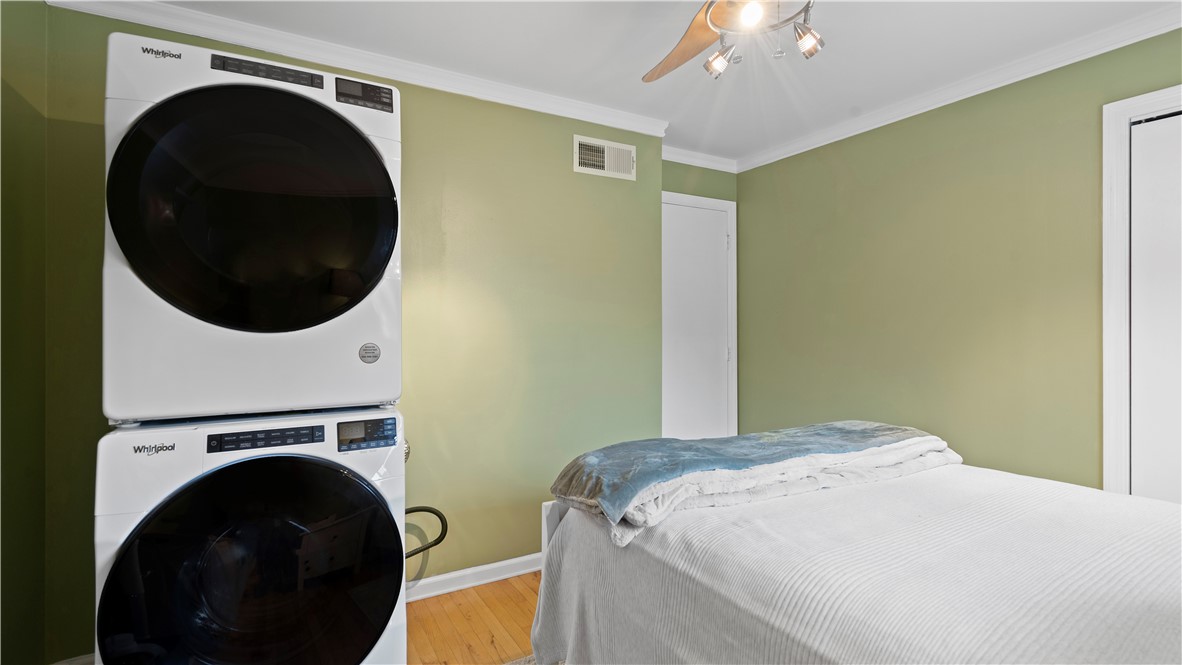 718 Carriage Circle