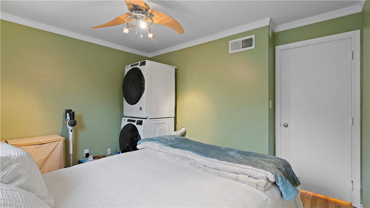 718 Carriage Circle