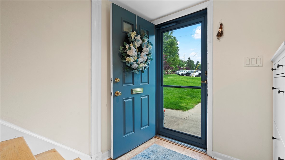 718 Carriage Circle