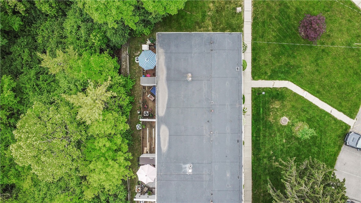 718 Carriage Circle